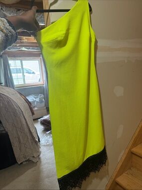 One-Shoulder Neon Yellow Dress with Black Lace Hem